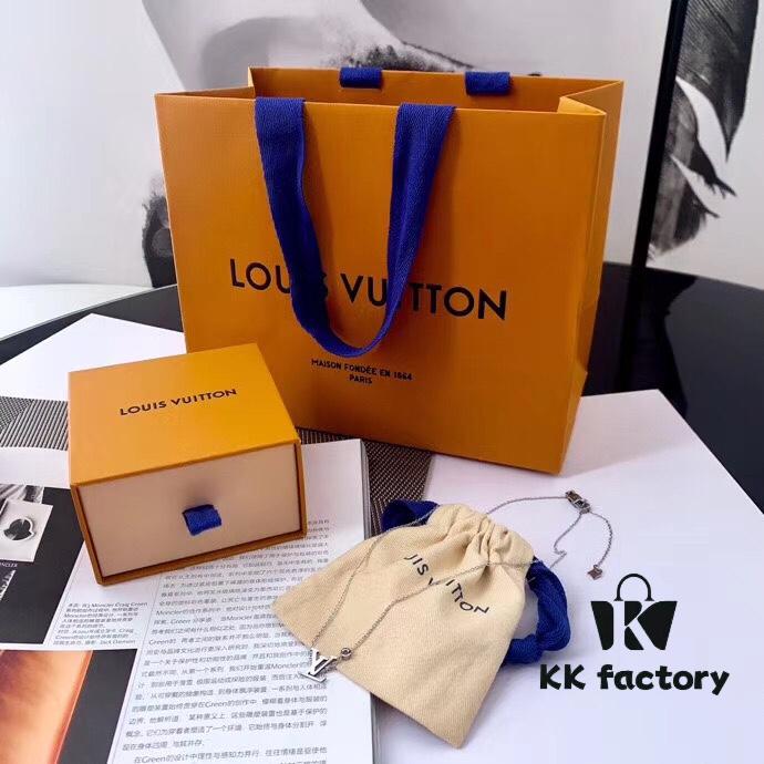 692fcd9999f2d84055c8989b Exclusive Channel Item! Hot Sale! New Arrival LV Idylle Blossom Floral Minimalist LV Letter Silver Necklace