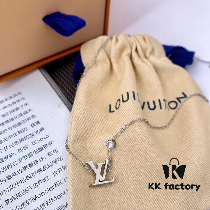 692fcd9e99f2d84055c898a9 Exclusive Channel Item! Hot Sale! New Arrival LV Idylle Blossom Floral Minimalist LV Letter Silver Necklace