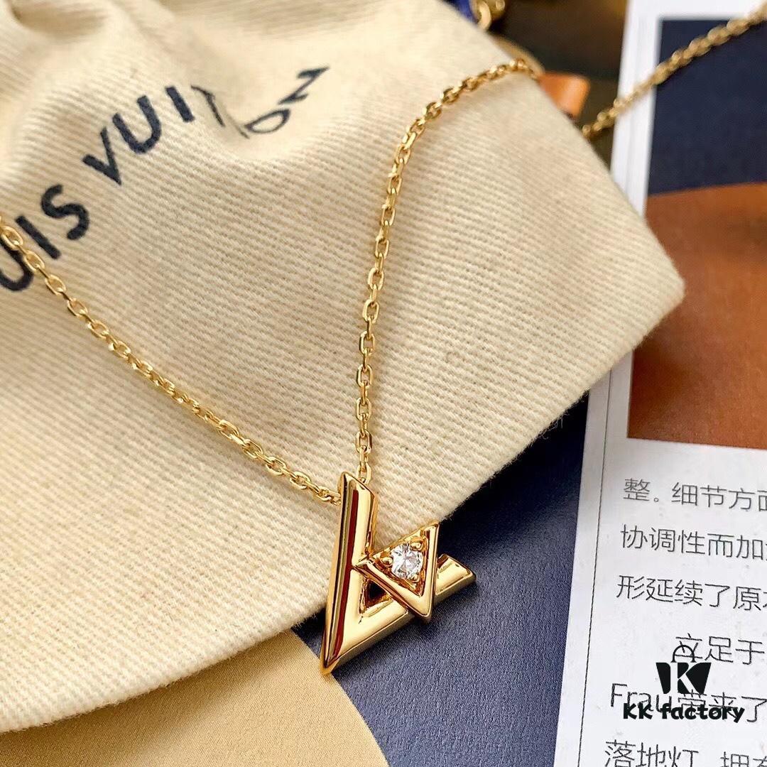 692fcdac99f2d84055c898c4 LV Volt Large V Letter Diamond-Paved Necklace, Electroplated 18K Gold