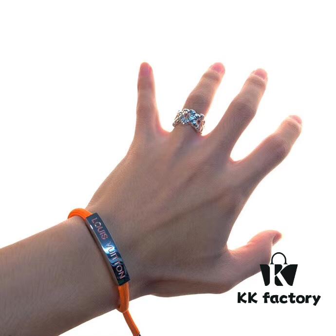 692fcdbe99f2d84055c898e6 LV Unisex Bracelet 2019 Spring-Summer Pre-Collection Space-Themed Adjustable Strap Bracelet
