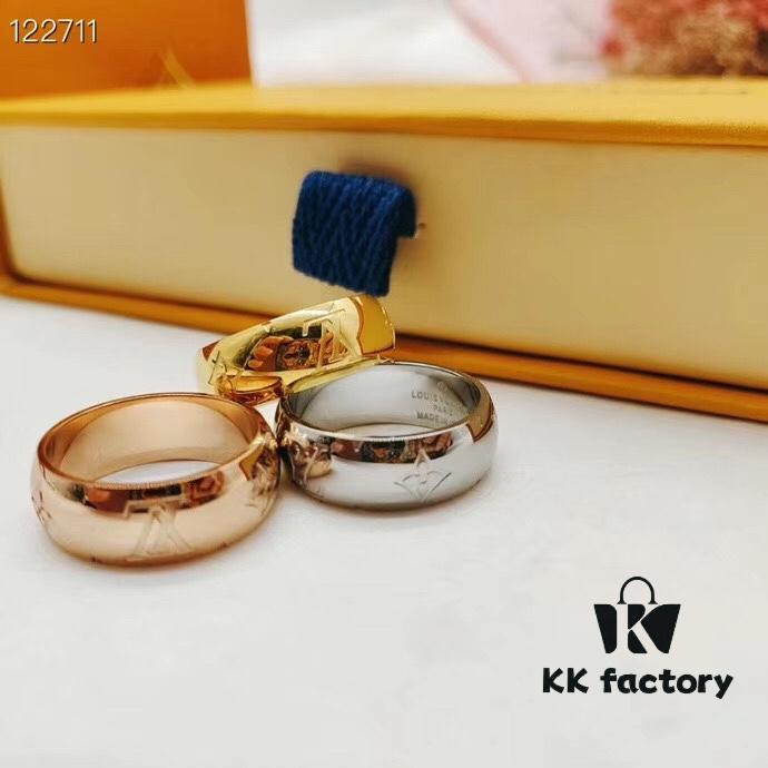 692fcdd499f2d84055c8991a High-Quality Replica Louis Vuitton LV Flower and Logo Letter Stamped Couple Ring Unisex
