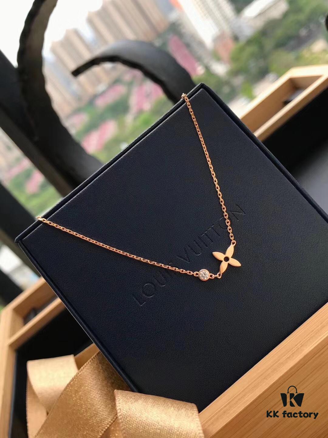 692fce0199f2d84055c89975 LV Idylle Blossom Single Flower Diamond Pendant Necklace, S925 Silver with 18K Gold Plating