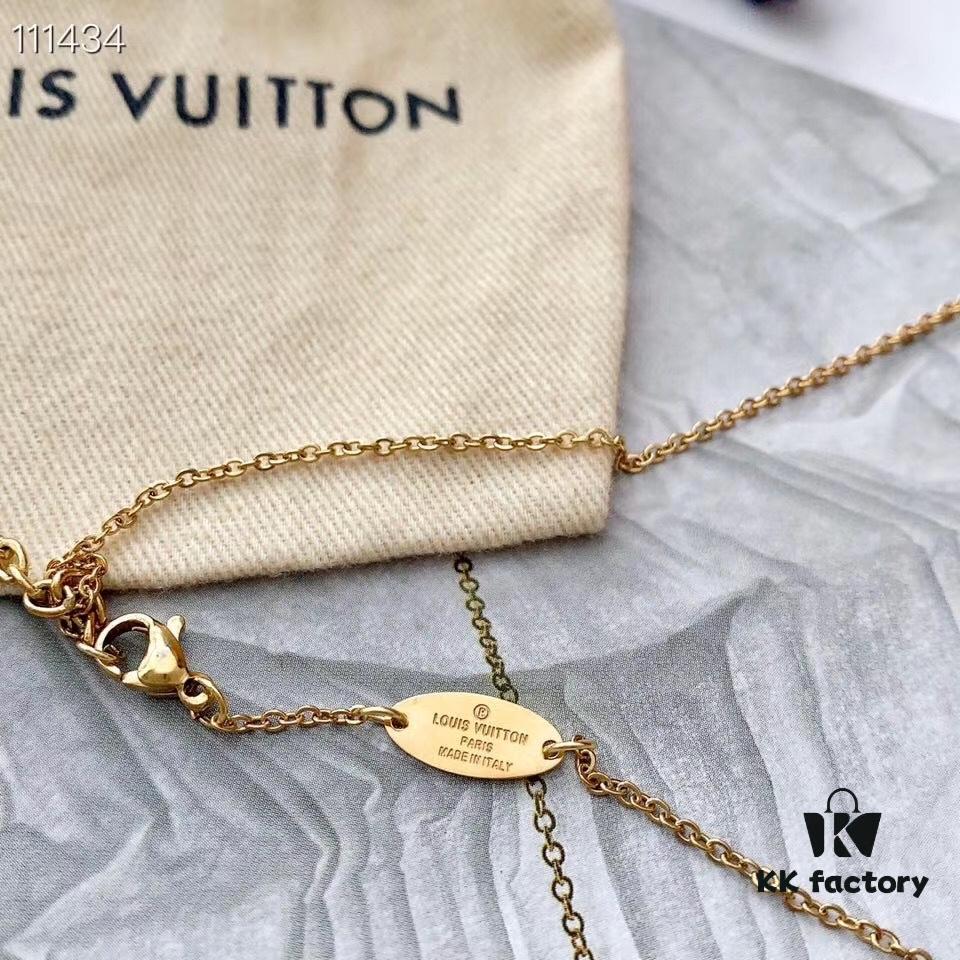 692fce0a99f2d84055c8998a LV Latest Wing and V Letter Necklace Essential V California Dreaming Bracelet
