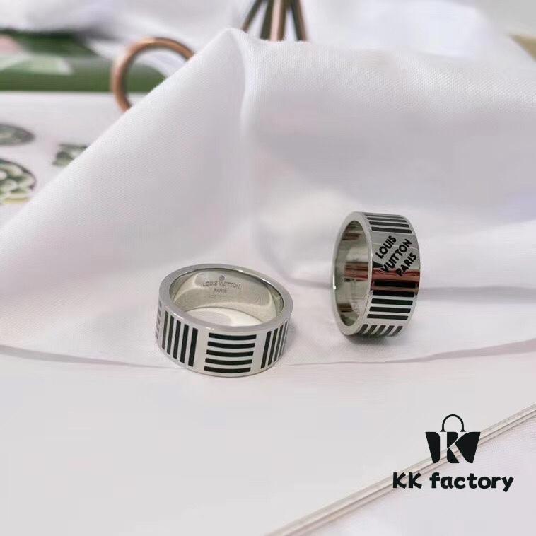 692fce2399f2d84055c899c1 LV Enamel Love Collection, Highly Recommended for Couples or Best Friends, Simple and Elegant Design, 316 Stainless Steel with Louis Vuitton Stamp on Bracelet and Ring