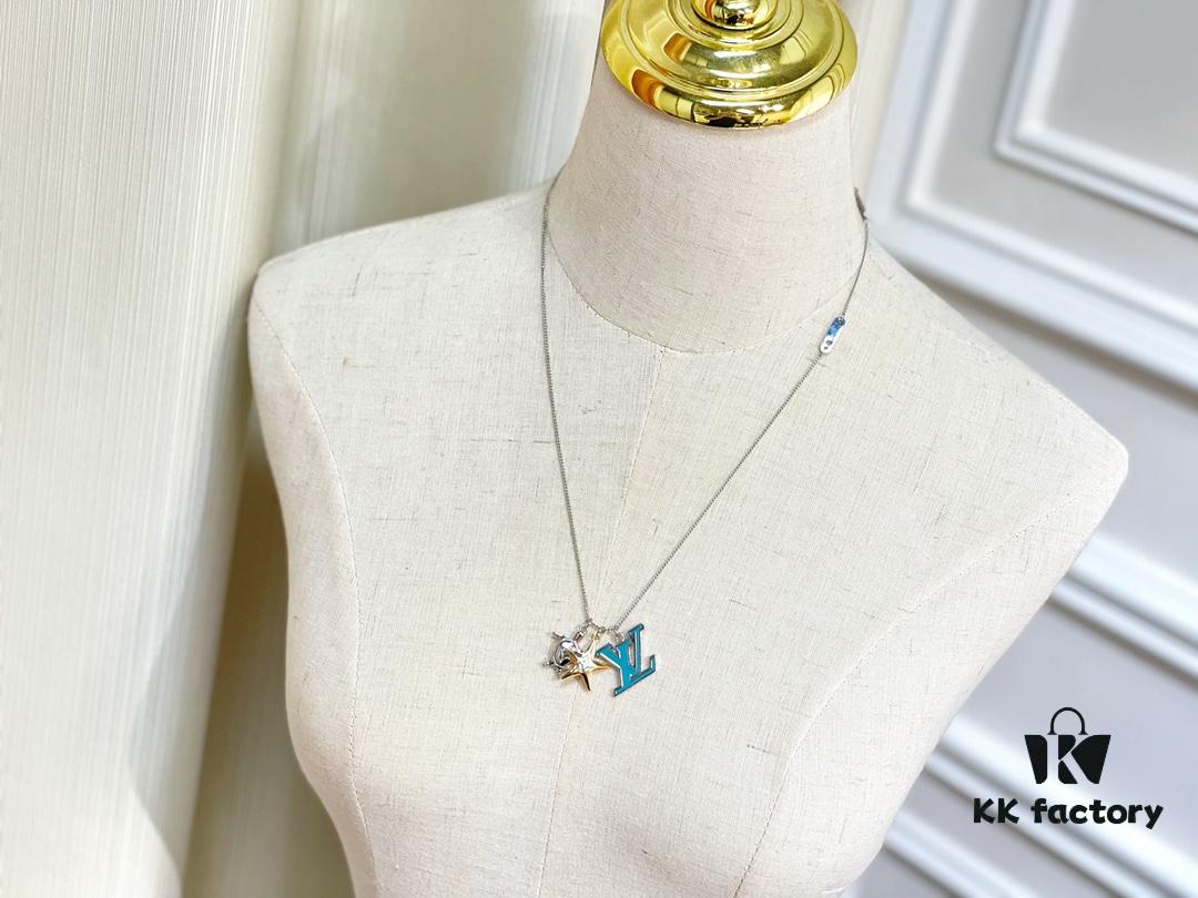 692fce4299f2d84055c899e8 ❗️New Arrival❗️☀Louis Vuitton Three-in-One Turtle Star Letter Necklace