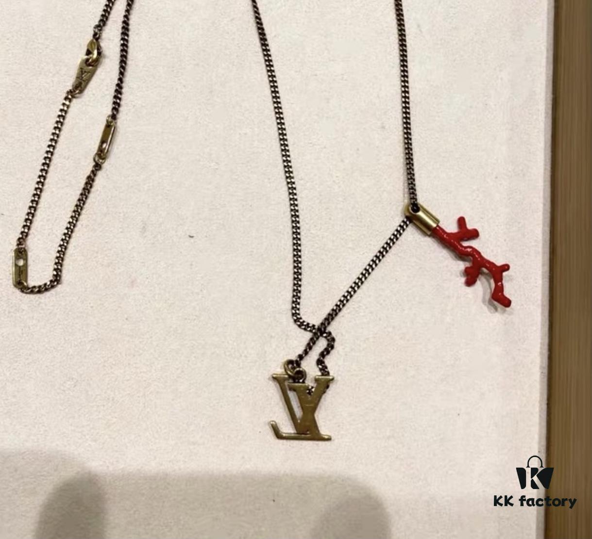 692fce4c99f2d84055c899fa Louis Vuitton LV Pendant Necklace with Red Coral and Logo, Couples Style, One-to-One Craftsmanship