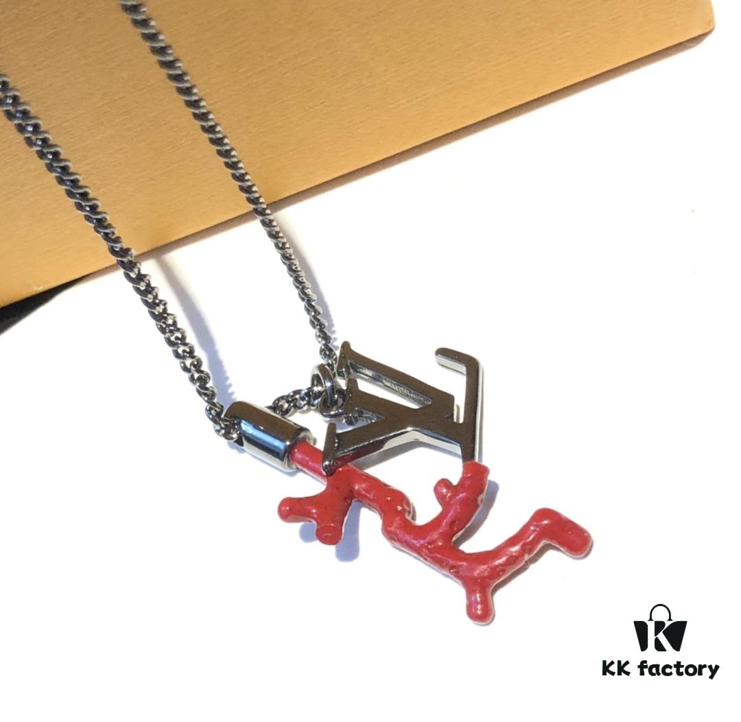692fce4f99f2d84055c899fd Louis Vuitton LV Pendant Necklace with Red Coral and Logo, Couples Style, One-to-One Craftsmanship