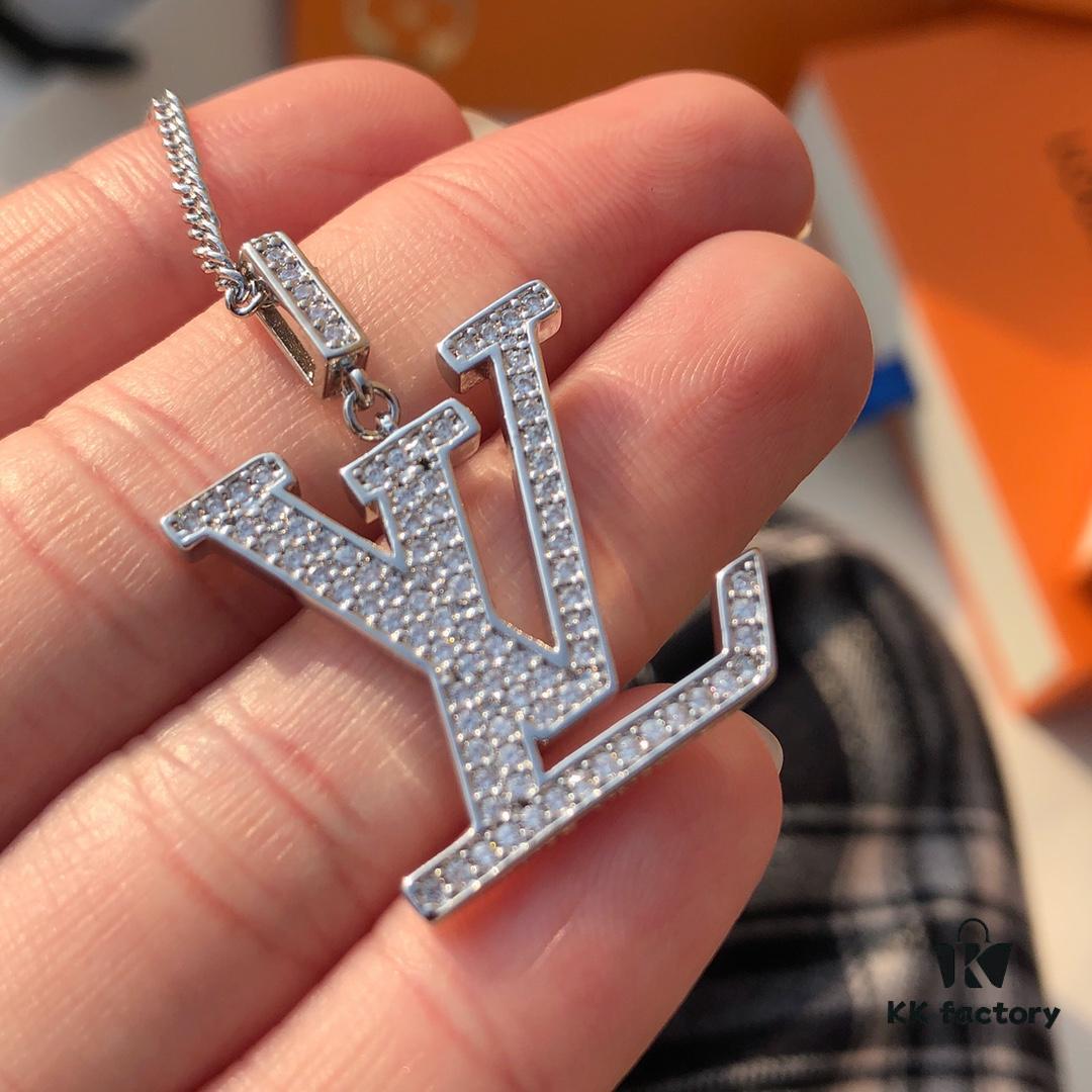 692fce5099f2d84055c899ff LV Full Diamond Letter Necklace