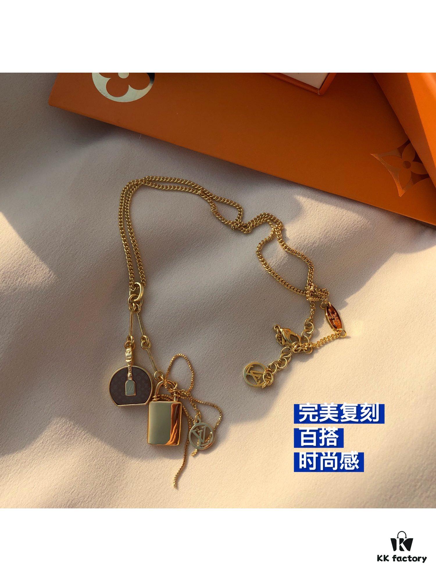 692fce5599f2d84055c89a04 LV Ultra-Precise Replica Necklace, Stylish and Versatile, Matches Any Outfit