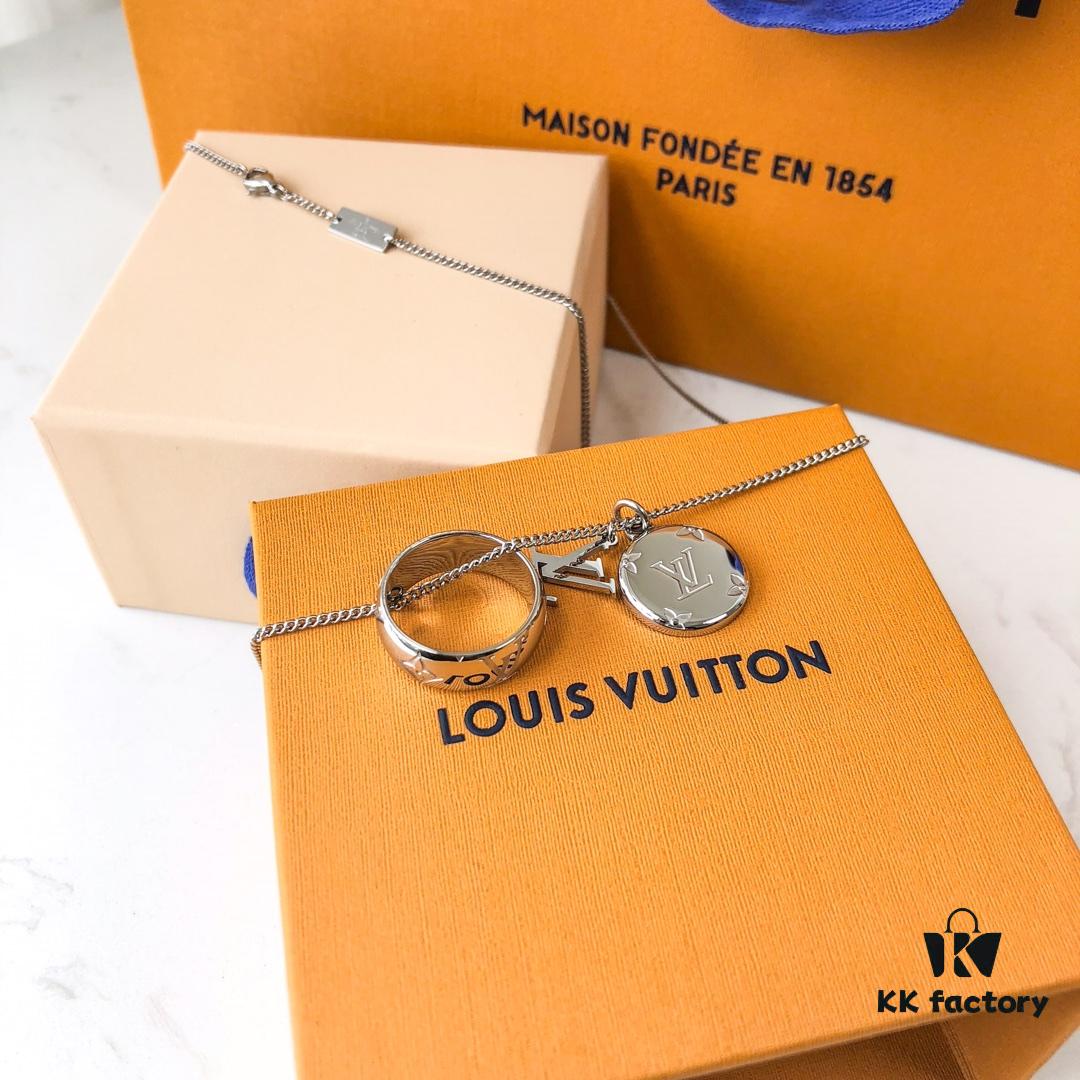 692fce6399f2d84055c89a1b Exclusive In-Stock! Authentic Louis Vuitton New Monogram Pendant Necklace
