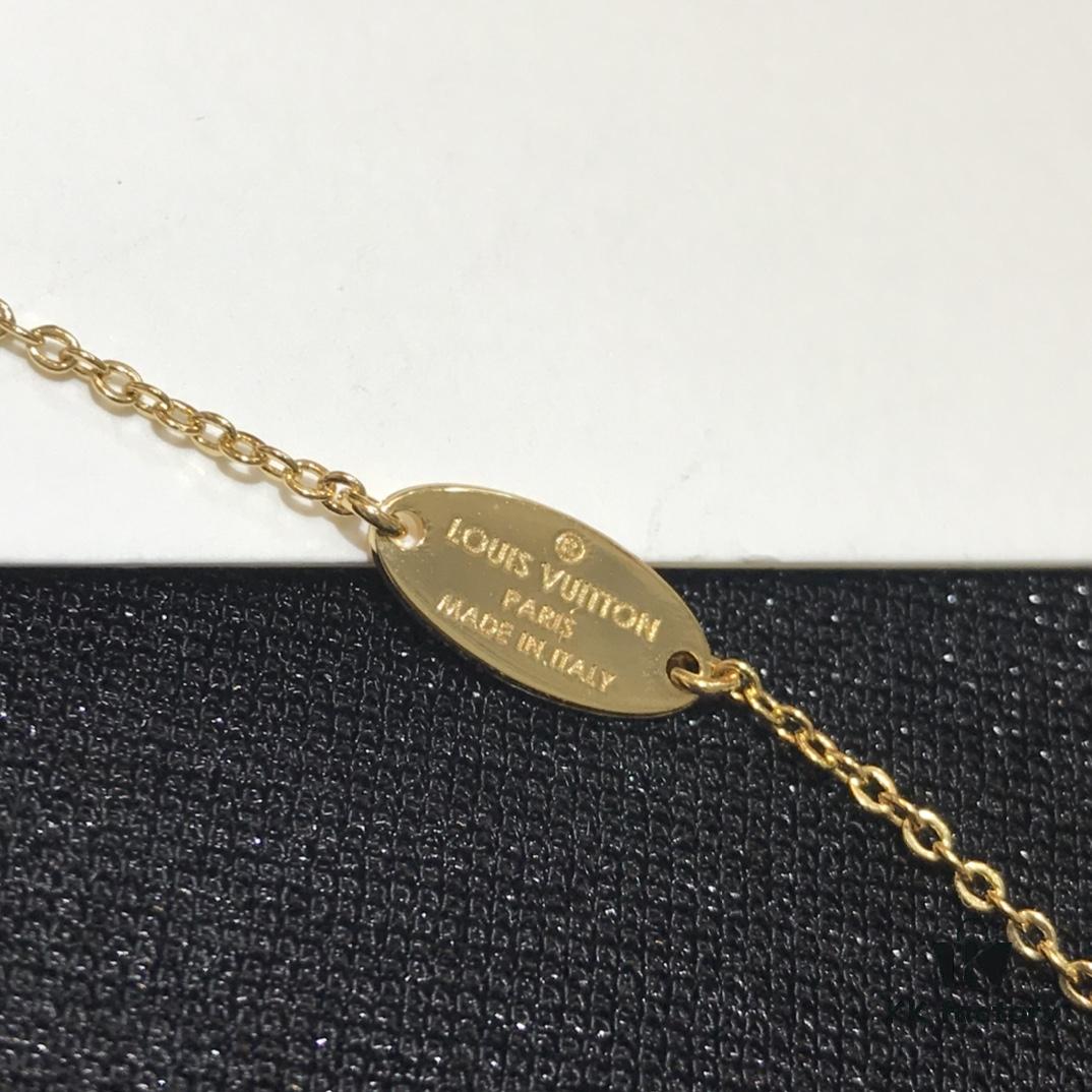 692fce6d99f2d84055c89a31 Same Style as Zhong Chuxi's - Must Buy, Keep One for Yourself - LV Classic Two-Tone Pendant Necklace and Bracelet Set