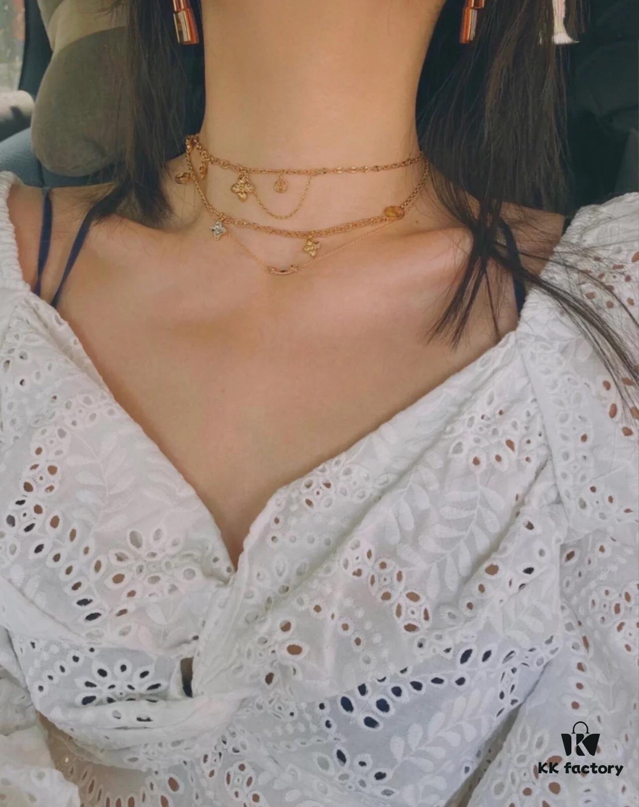 692fceaa99f2d84055c89a9d Exclusive First Release Louis Vuitton BLOOMING Floral Necklace (Counterpart-Level Version, Open to Comparison) Synchronized with Official Store Stock