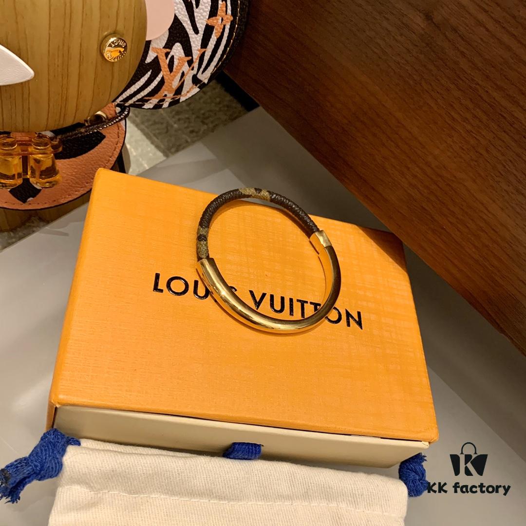 LV Latest Pure LV Double-Circle Metal-Combined Monogram Leather Bracelet for Women