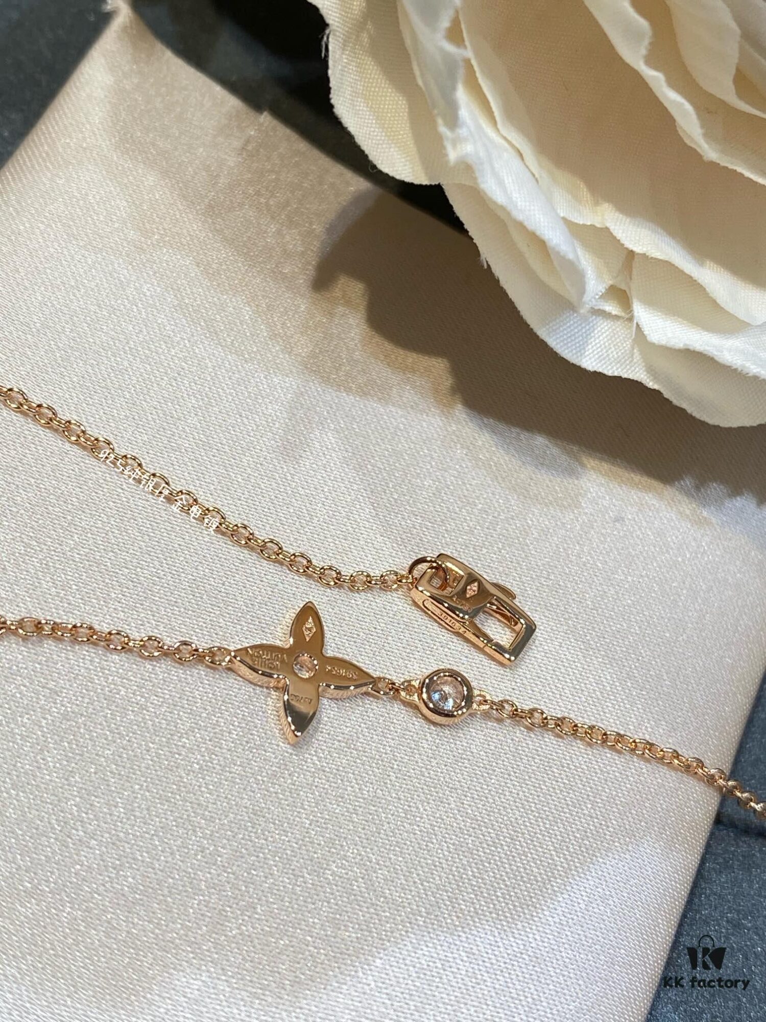 692fcee899f2d84055c89b09 New Arrival L*V Classic Monogram Mini Collar Necklace Idylle Blossom Series 3D Floral Jewelry