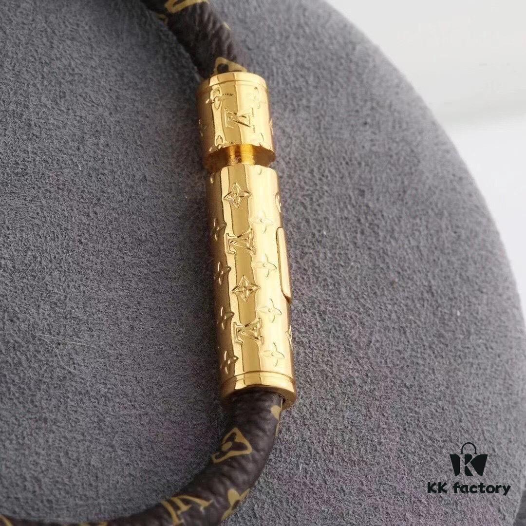 692fceee99f2d84055c89b14 LV New Plaid Leather Bracelet in Gold, Exuding Elegance with Unique Design, Bestseller Matching Buckle Strap, Ideal for Couples