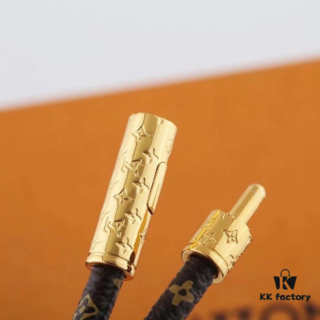 692fcef099f2d84055c89b17 LV New Plaid Leather Bracelet in Gold, Exuding Elegance with Unique Design, Bestseller Matching Buckle Strap, Ideal for Couples