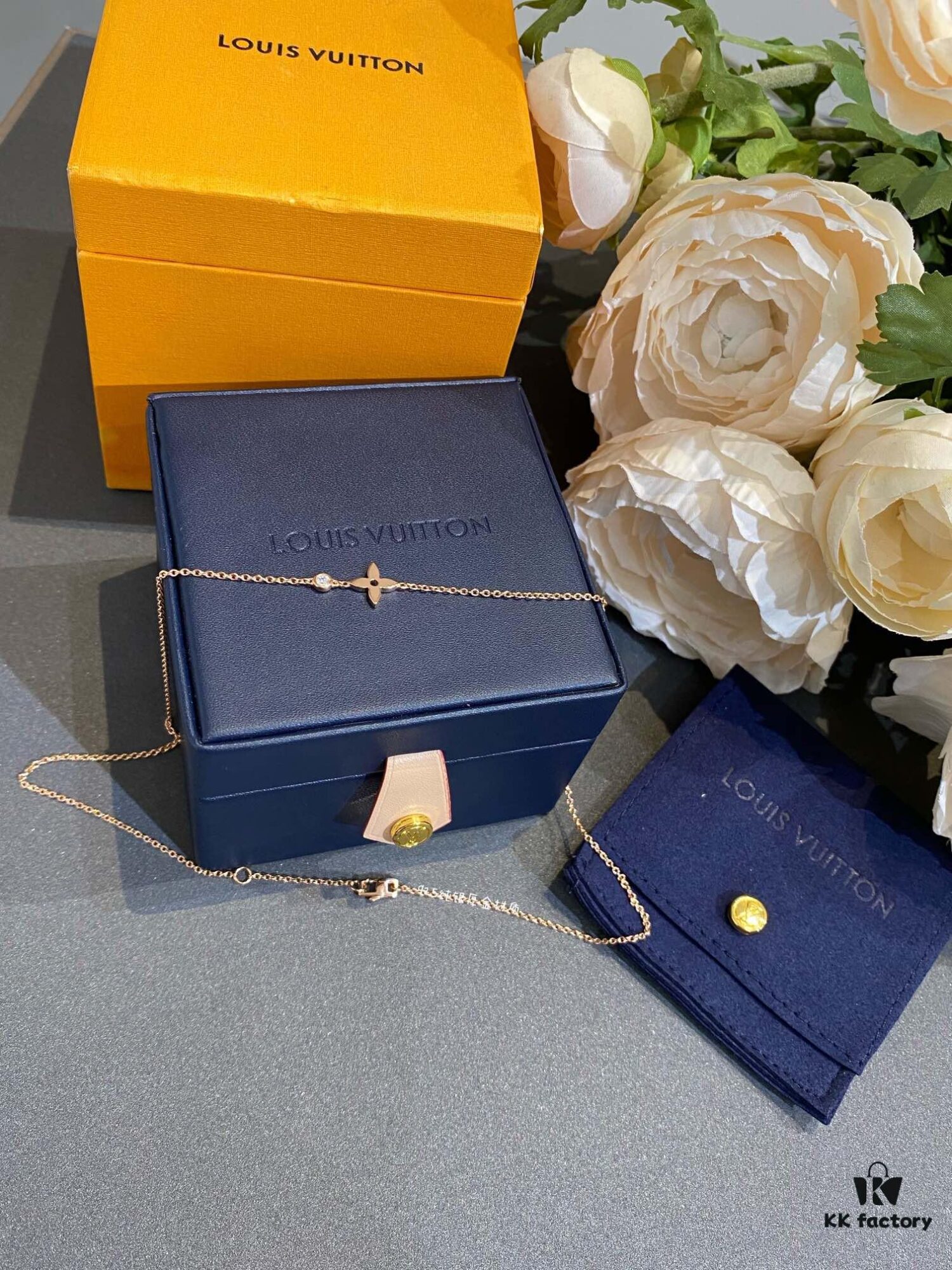 692fcef799f2d84055c89b24 New Arrival L*V Classic Monogram Mini Collar Necklace Idylle Blossom Series 3D Floral Jewelry