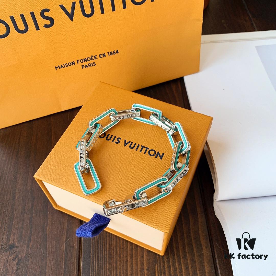 692fcf0f99f2d84055c89b5a LV Latest Louis Vuitton Men's 316 Stainless Steel Bracelet, Tricolor: Iridescent Color Plus Silver, Full Metal Construction, Exquisitely Crafted
