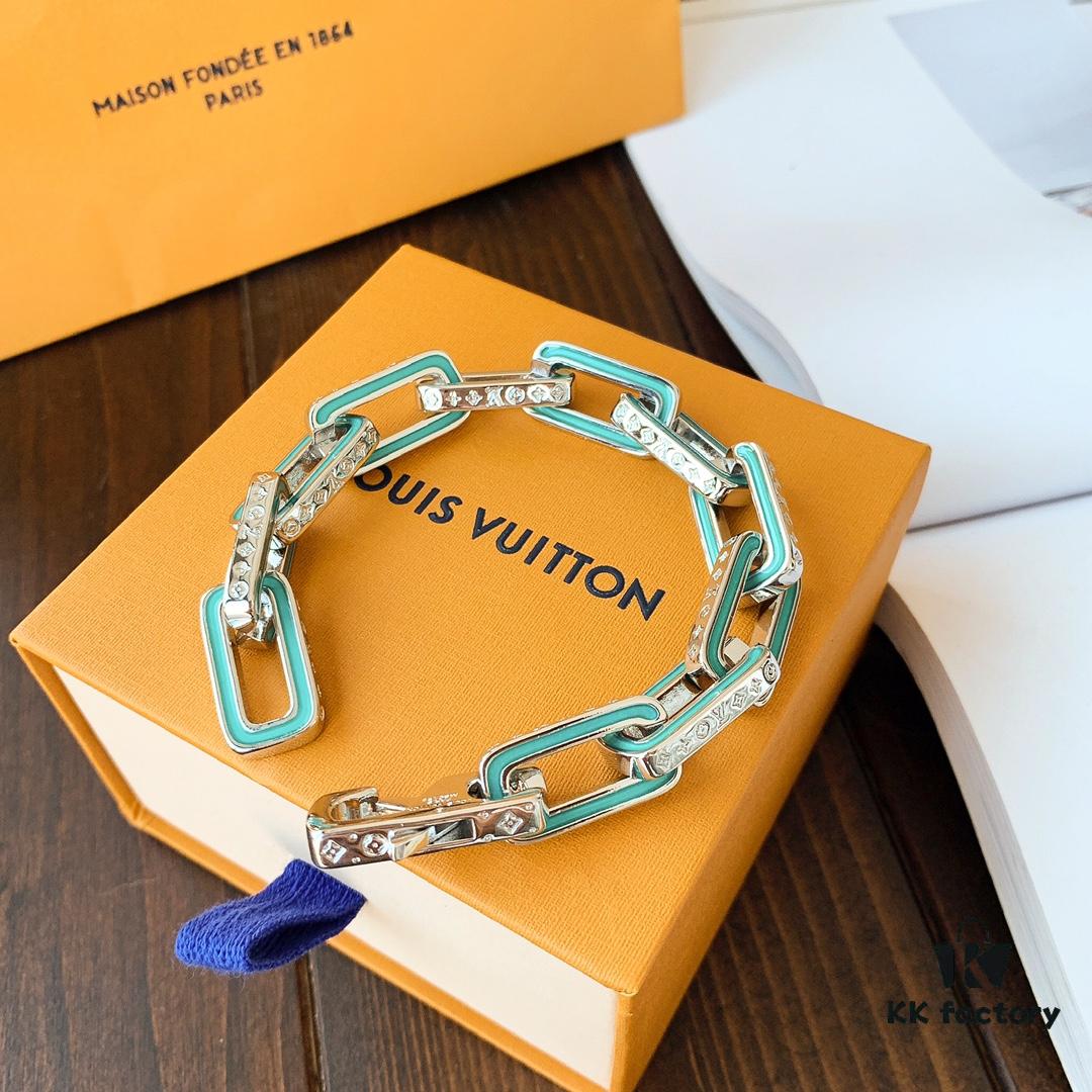 692fcf1099f2d84055c89b5b LV Latest Louis Vuitton Men's 316 Stainless Steel Bracelet, Tricolor: Iridescent Color Plus Silver, Full Metal Construction, Exquisitely Crafted