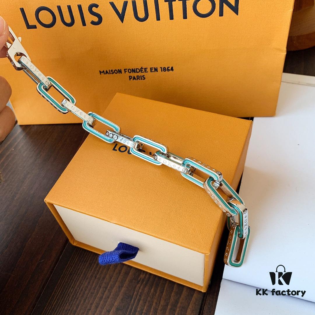692fcf1099f2d84055c89b5c LV Latest Louis Vuitton Men's 316 Stainless Steel Bracelet, Tricolor: Iridescent Color Plus Silver, Full Metal Construction, Exquisitely Crafted