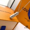 692fcf1399f2d84055c89b63 LV Latest MONOGRAM STRASS Unisex Necklace with Swarovski Crystals