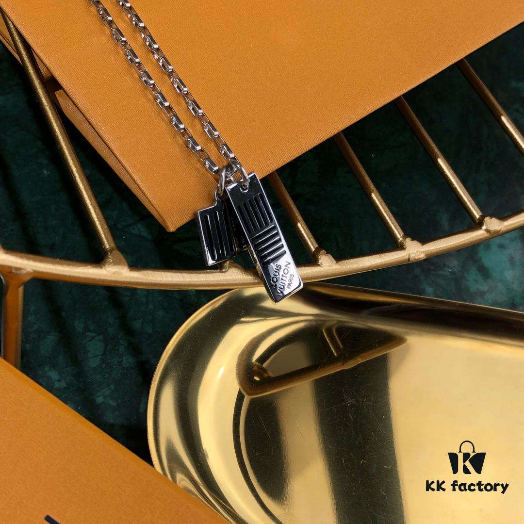 692fcf1d99f2d84055c89b75 LV New Damier Black Necklace for Men, Elegant Gift Choice with Black Enamel and Palladium Finish