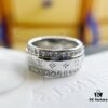 692fcf3699f2d84055c89b97 Louis Vuitton Couple's LV Ring, Unique Retro-Futuristic Design, Must-Have for Fashion-Forward Women
