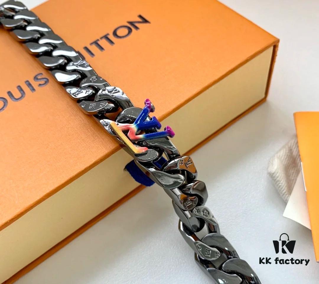 692fcf4099f2d84055c89ba7 Recommended are LV's currently popular bracelets and necklaces
