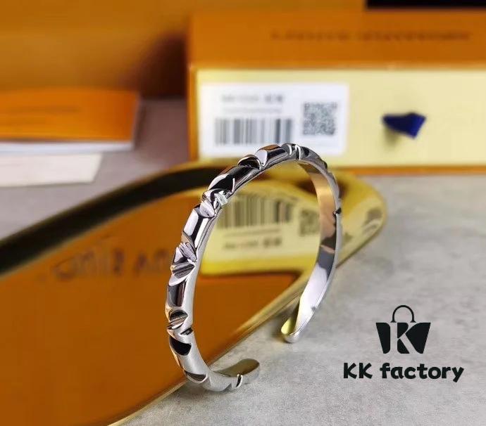 692fcf4b99f2d84055c89bb9 New LV Louis Vuitton Volt Jewelry Collection, Unisex Bracelet Designed by Former Tiffany Designer, Titanium Steel Craftsmanship, In Stock