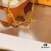 Lv Floral Bracelet – So Beautiful!