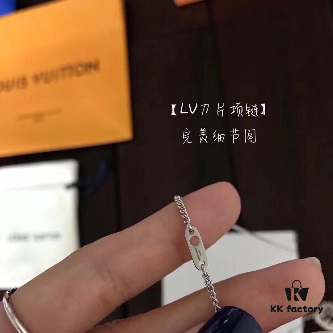 692fcf6a99f2d84055c89be5 Exclusive In-Stock! New LV-Style Engraved Pendant Necklace – Fashionable Unisex Chain, Adjustable Length, 'Key of Love' Design, Couples' Jewelry with Full Gift Packaging