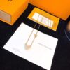 692fcf6f99f2d84055c89bee LV Pearl Necklace Counter Exclusive, Limited Edition, Heavy Gold Plating, Elegant and Sophisticated, Versatile Design