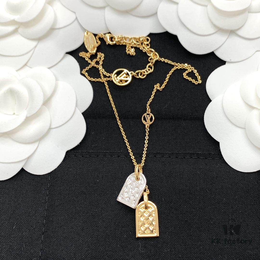 692fcf7499f2d84055c89bf9 Z, OMG, Absolutely Gorgeous, LV's Most Beautiful Necklace, Stunning Look When Worn, Breathtakingly Beautiful, Examine the Detail Photos Carefully, Our Mass Production Is Unmatched in the Entire Market, Every Detail Matches ZP Exactly, 18K Gold Plated Brass Like ZP, Electroplated with a Full 5 Layers of Thick Gold for Maximum Color Retention
