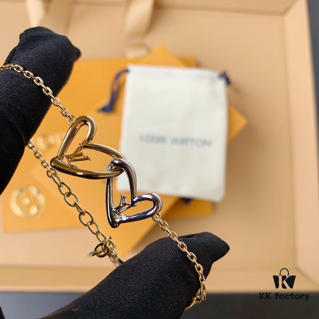 692fcf7999f2d84055c89c03 L Valentine's Day Limited Edition Heart Bracelet