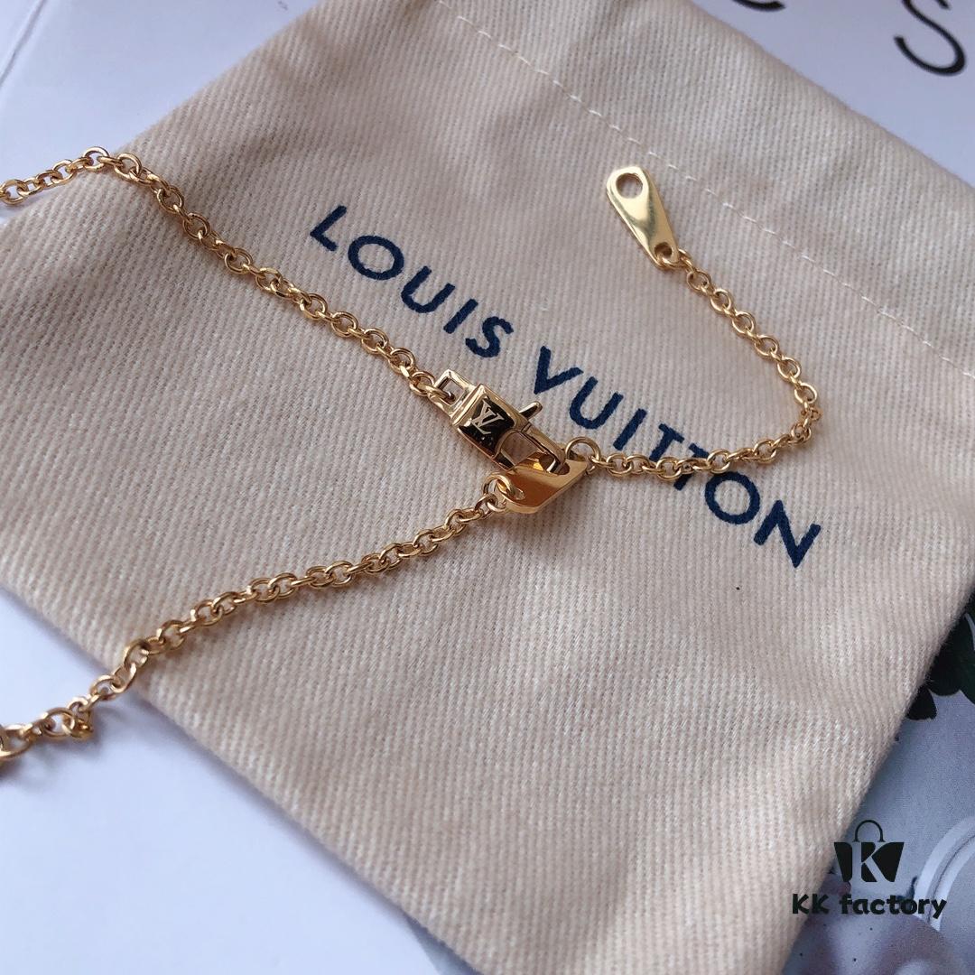 692fcf8399f2d84055c89c18 LV Accessory Necklace