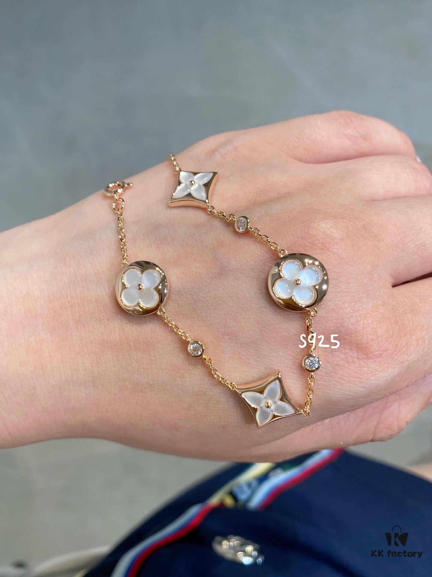 692fcfb299f2d84055c89c6f Four-flower bracelet, a fairy-like jewelry piece that's beautiful worn alone and doesn't require layeringâeconomical and elegant!