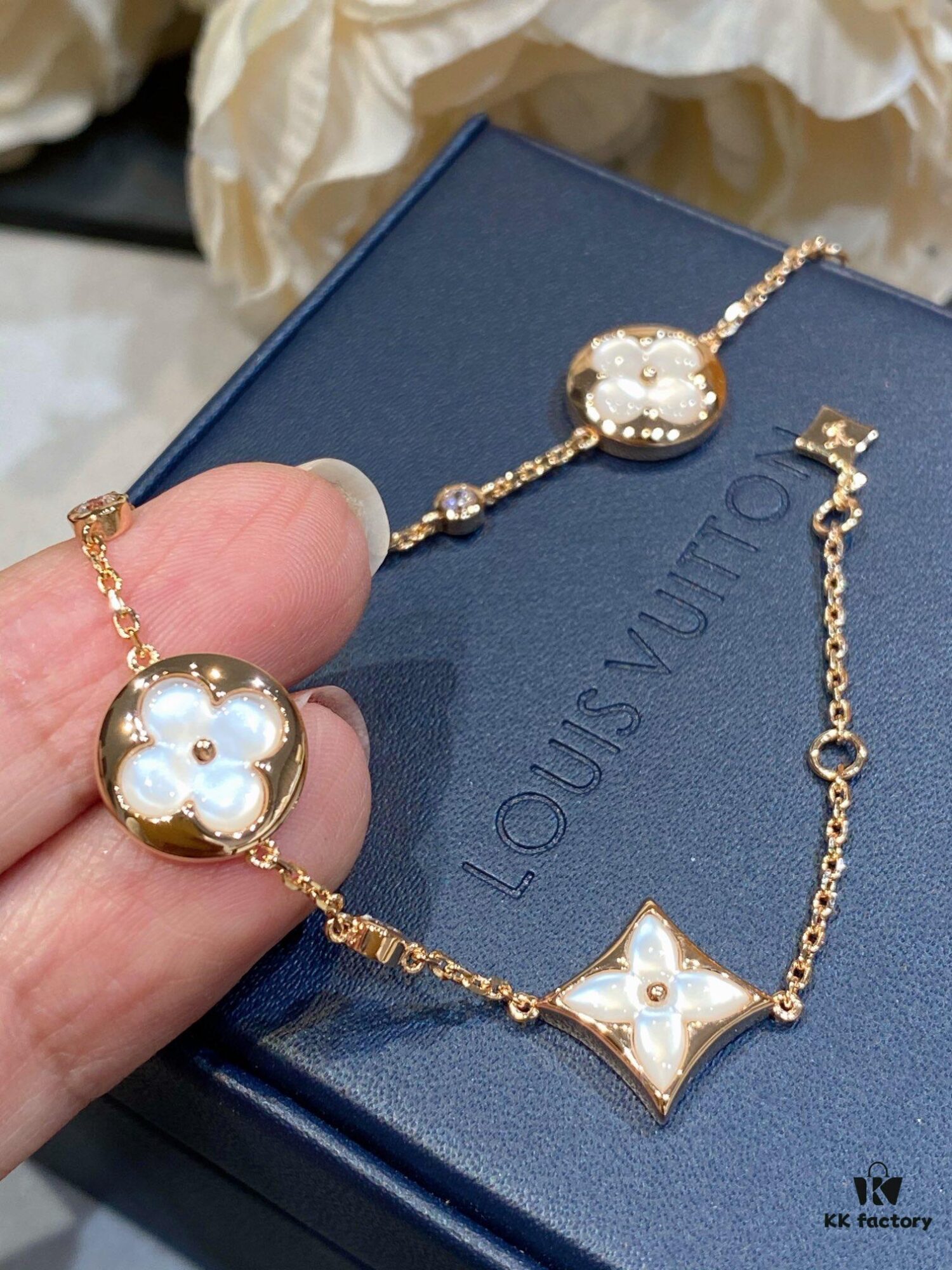 692fcfb899f2d84055c89c79 New Arrival, Classic LV Monogram Four-Flower Bracelet