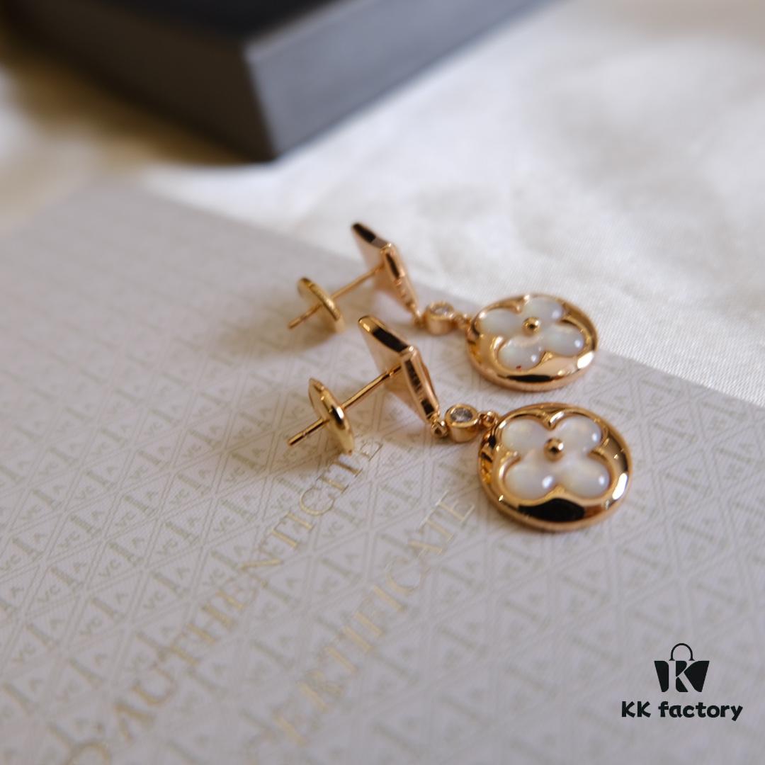 692fcfc199f2d84055c89c8c Our Design - Donkey House Rhombus Round White Mother of Pearl Stud Earrings