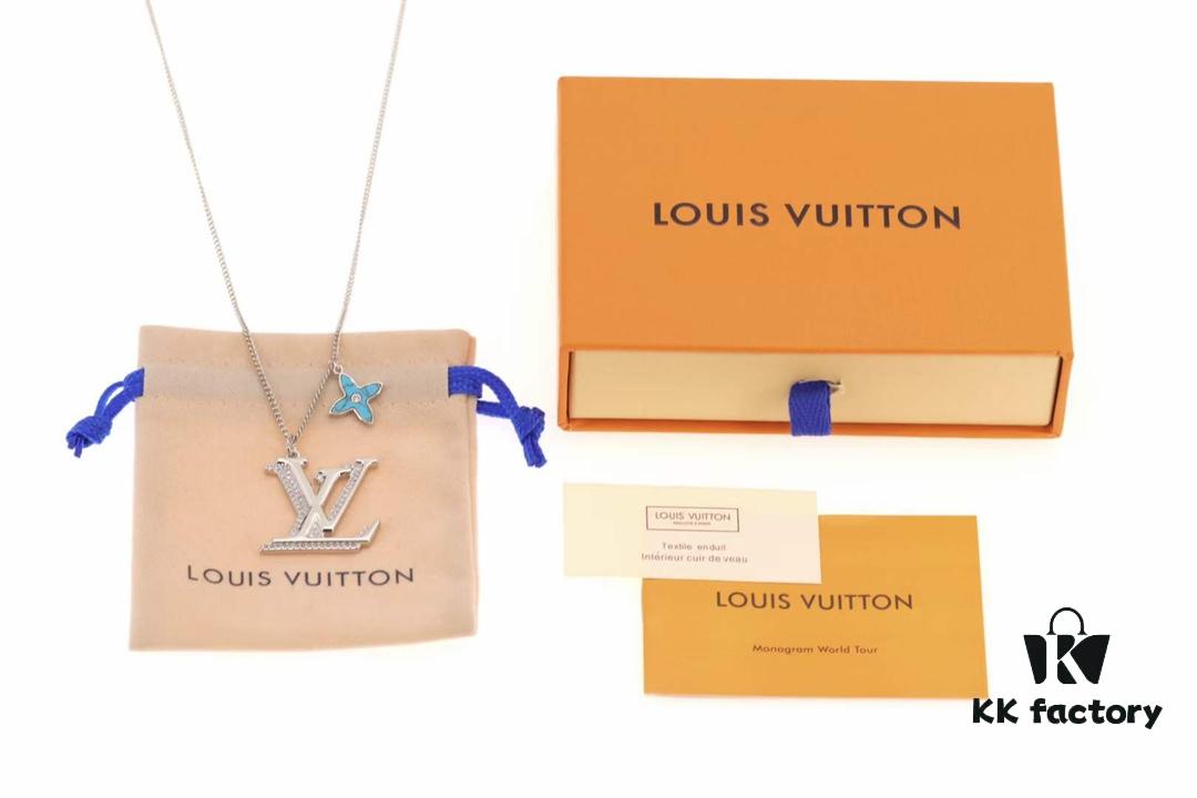 692fcfdd99f2d84055c89cc8 Louis Vuitton New Arrival 💗 Louis Vuitton Monogram Turquoise Men's Necklace