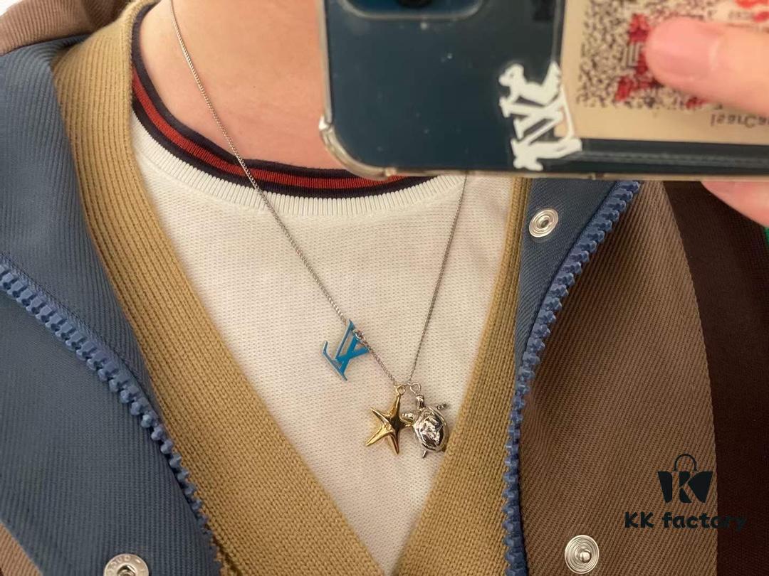 692fcfe499f2d84055c89cd8 Louis Vuitton Aquatics Enamel Starfish and Turtle Necklace