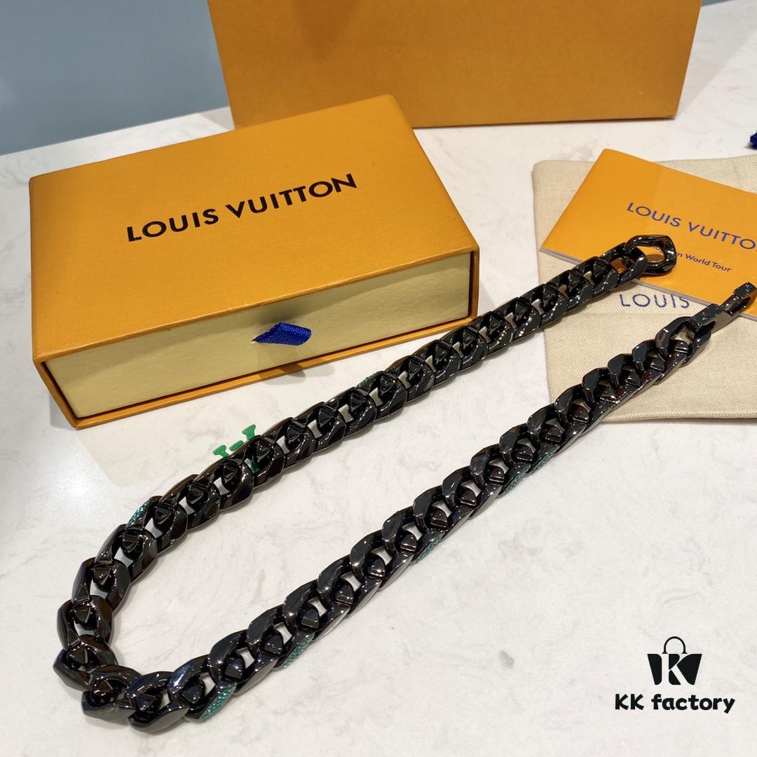 692fd01099f2d84055c89d28 New Arrival: LV Chain Links Patches Cuban Green Colored Diamond Necklace for Men