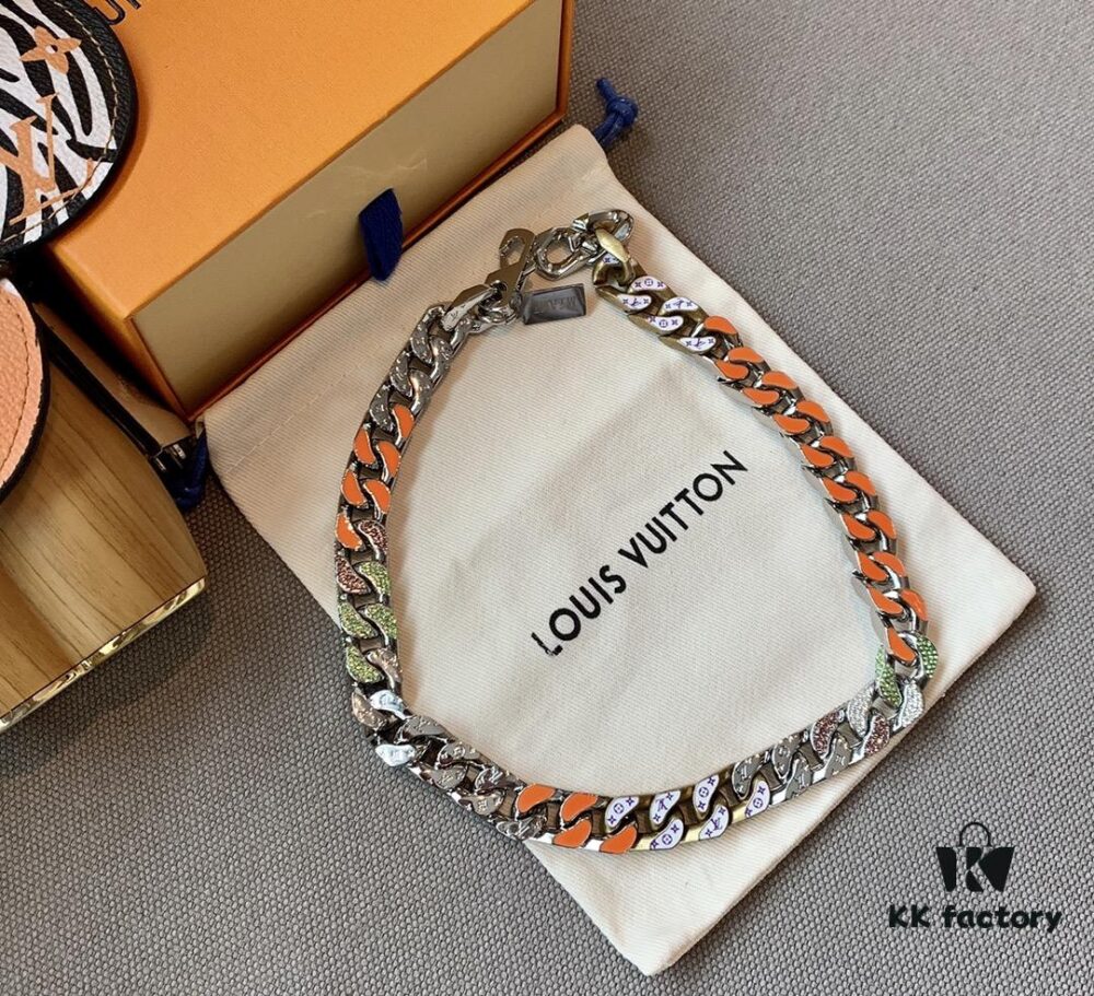 692fd01e99f2d84055c89d3e LV 20205S Enamel Necklace/Bracelet Unisex Cuban Link Chain with Logo Design