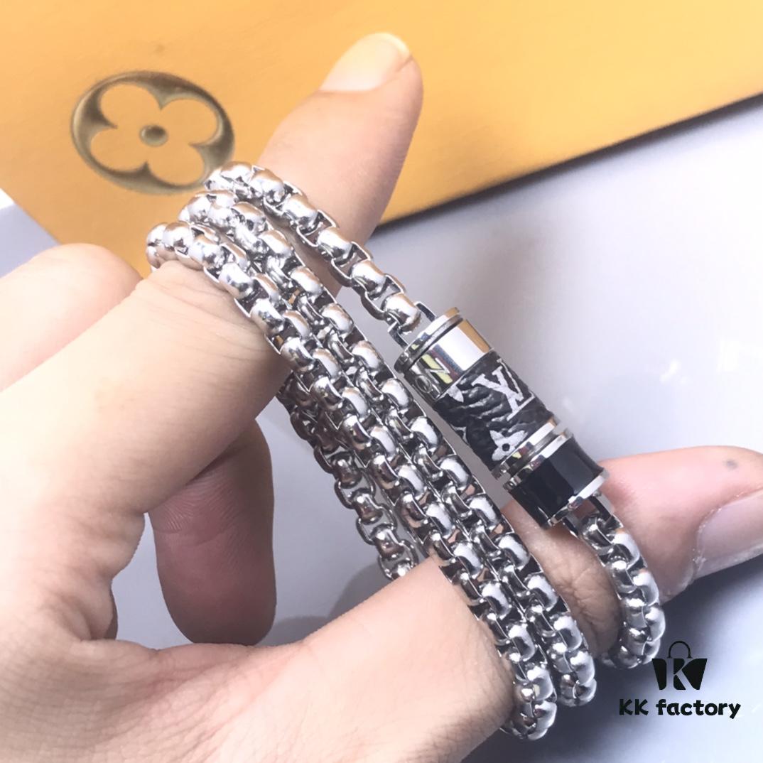 692fd03899f2d84055c89d69 LV Necklace New Style Perfume Bottle Pendant Necklace, Can Be Worn as a Bracelet, Length: 50cm, 55cm