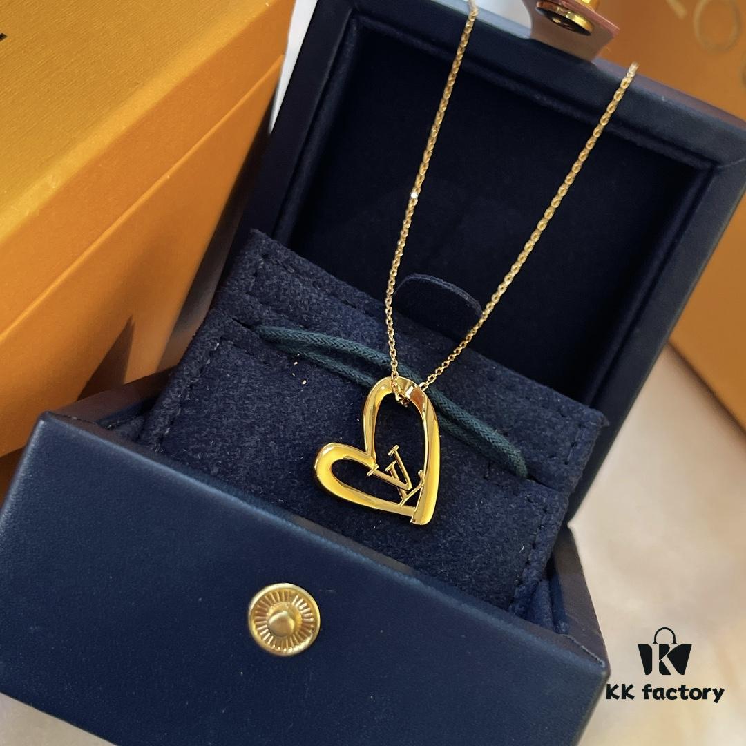 692fd06099f2d84055c89da4 Limited Edition LV Louis Vuitton Heart Necklace for Qixi Festival, Authentic Pattern, Top Quality Replica, Unique Design, Luxury Style, Must-Have Jewelry for Women