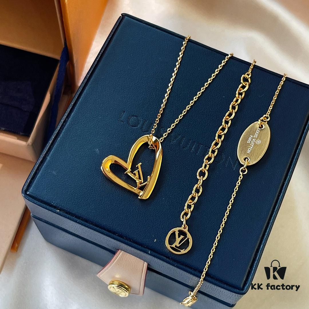 692fd06199f2d84055c89da6 Limited Edition LV Louis Vuitton Heart Necklace for Qixi Festival, Authentic Pattern, Top Quality Replica, Unique Design, Luxury Style, Must-Have Jewelry for Women