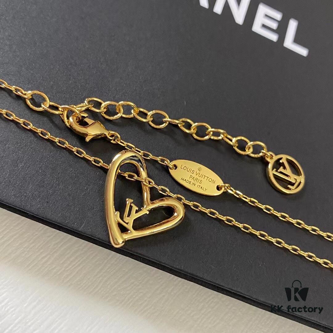 692fd06899f2d84055c89db0 LV 21 Valentine's Day Love Heart Necklace ZP Purchase Fall in Love Heart Necklace