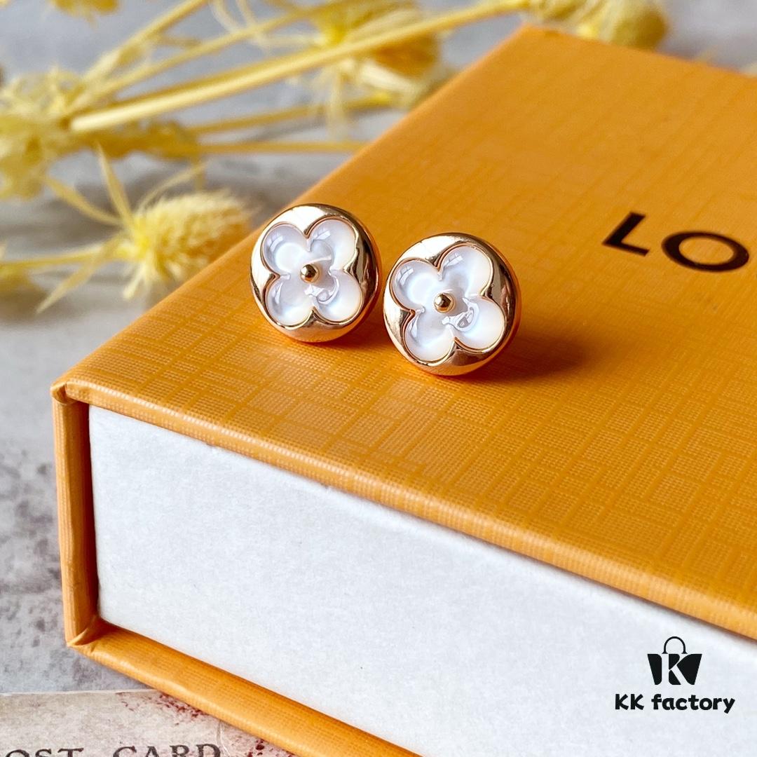 692fd08d99f2d84055c89df9 LV Round White Mother-of-Pearl Stud Earrings with 18K Rose Gold Plating