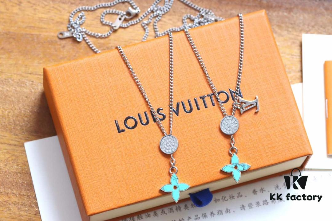 692fd0ba99f2d84055c89e4a Louis Vuitton Opal Green Floral Letter Couple Necklace