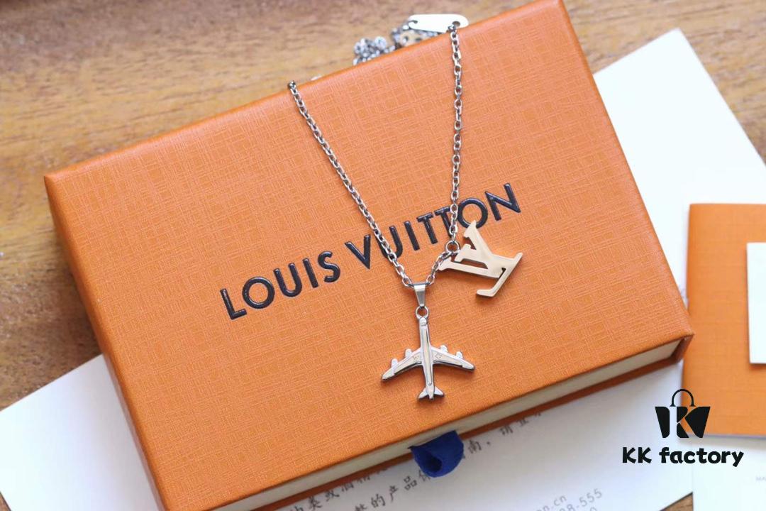 692fd0bd99f2d84055c89e56 Louis Vuitton Plane Silver Aircraft Couple Necklace