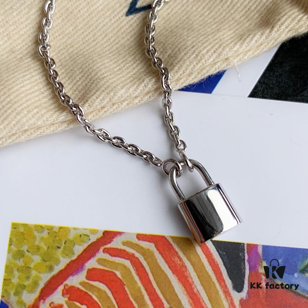 692fd0e299f2d84055c89e87 LV Charity Lockit Bracelet in Sterling Silver, Unisex Design